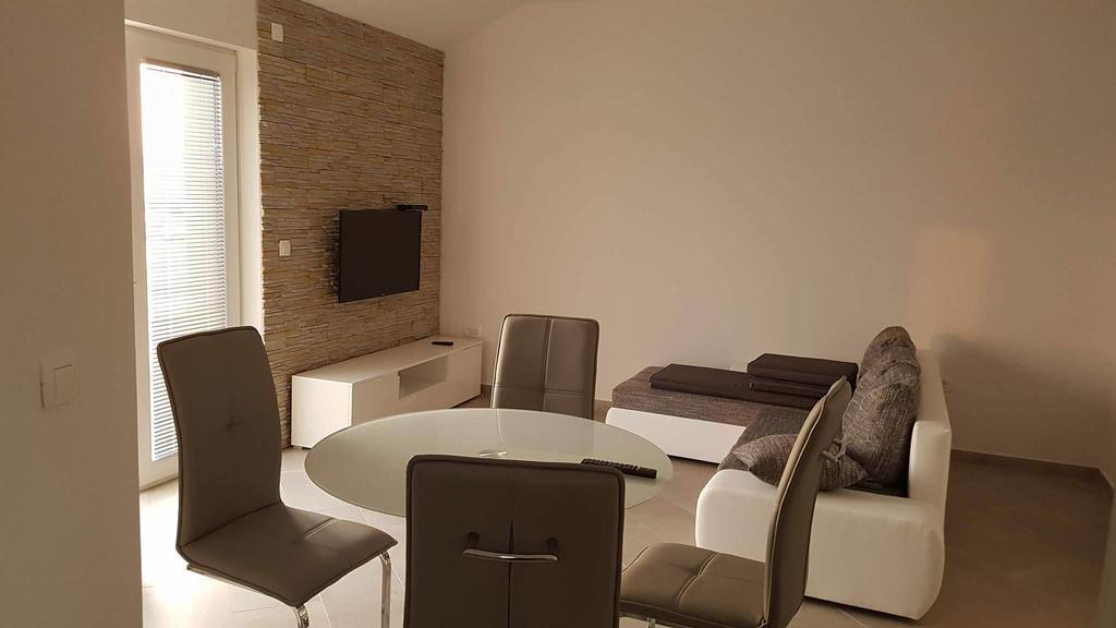 Apartments Roko Kolinda 비빈제 외부 사진