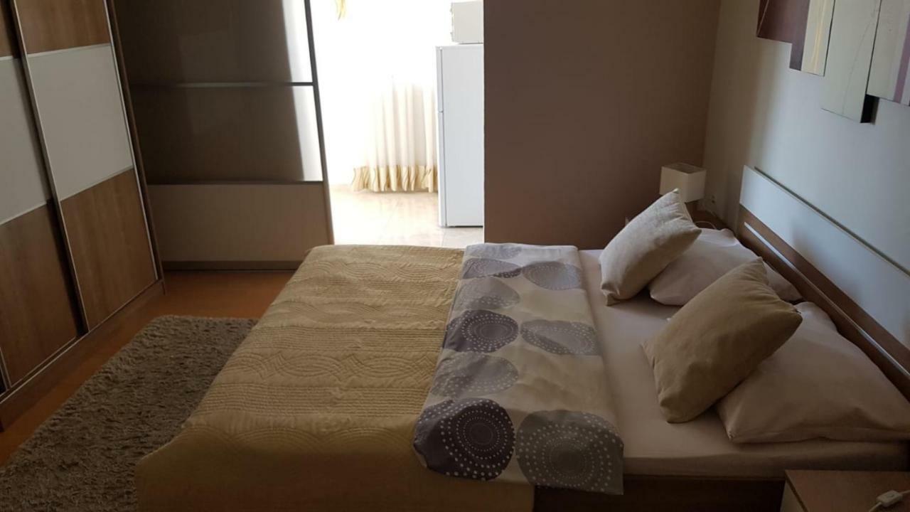 Apartments Roko Kolinda 비빈제 외부 사진